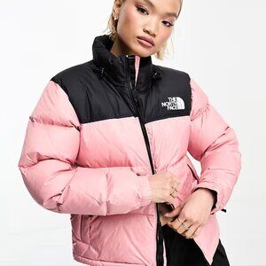 The North Face Down Puffer Jacket in Pink - Never Worn